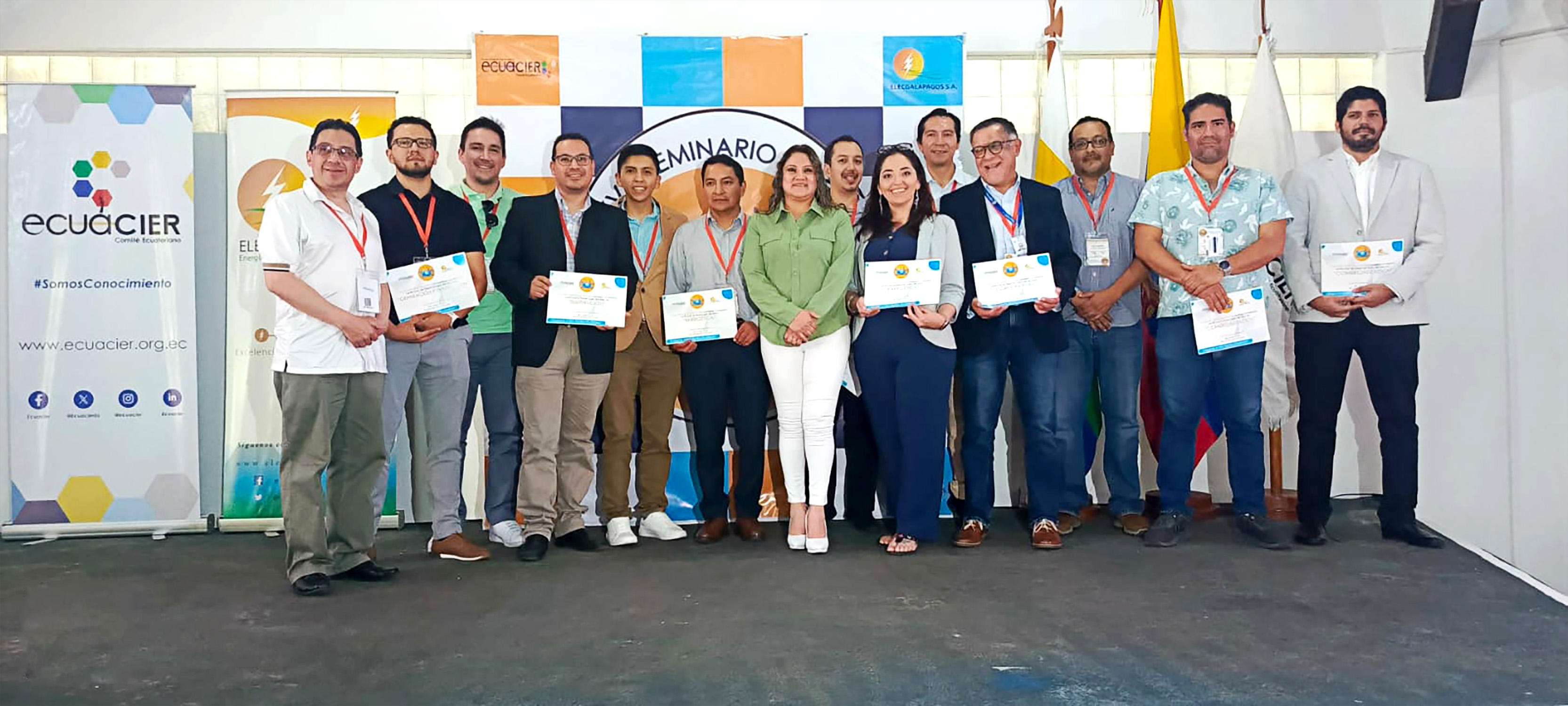 LA EEASA SE DESTACÓ CON INNOVACIÓN EN EL XXXVIII SEMINARIO NACIONAL ECUACIER 2025