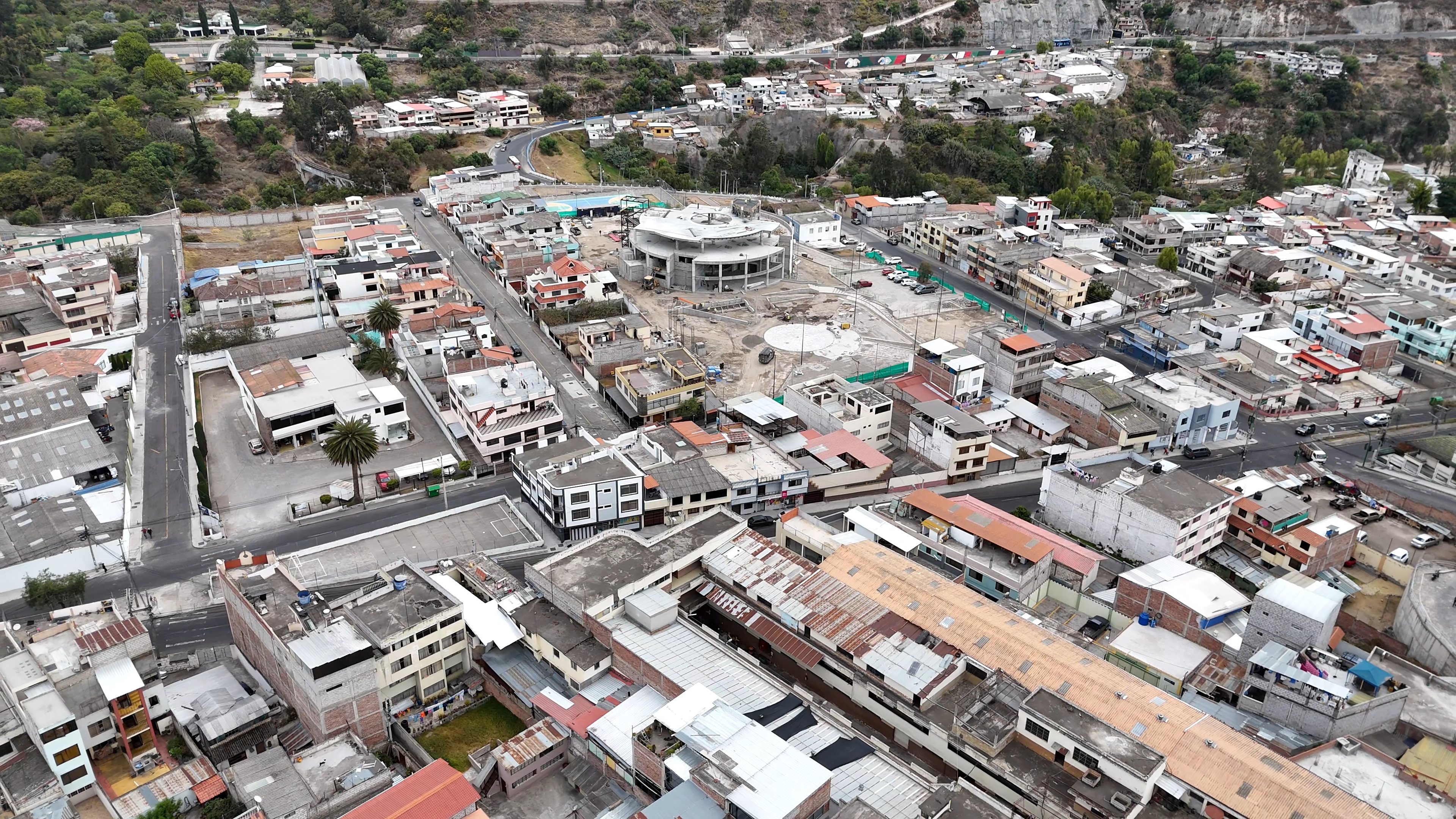 EEASA INICIA LA OBRA ELÉCTRICA DEL SOTERRAMIENTO DE REDES EN TRES SECTORES DE AMBATO