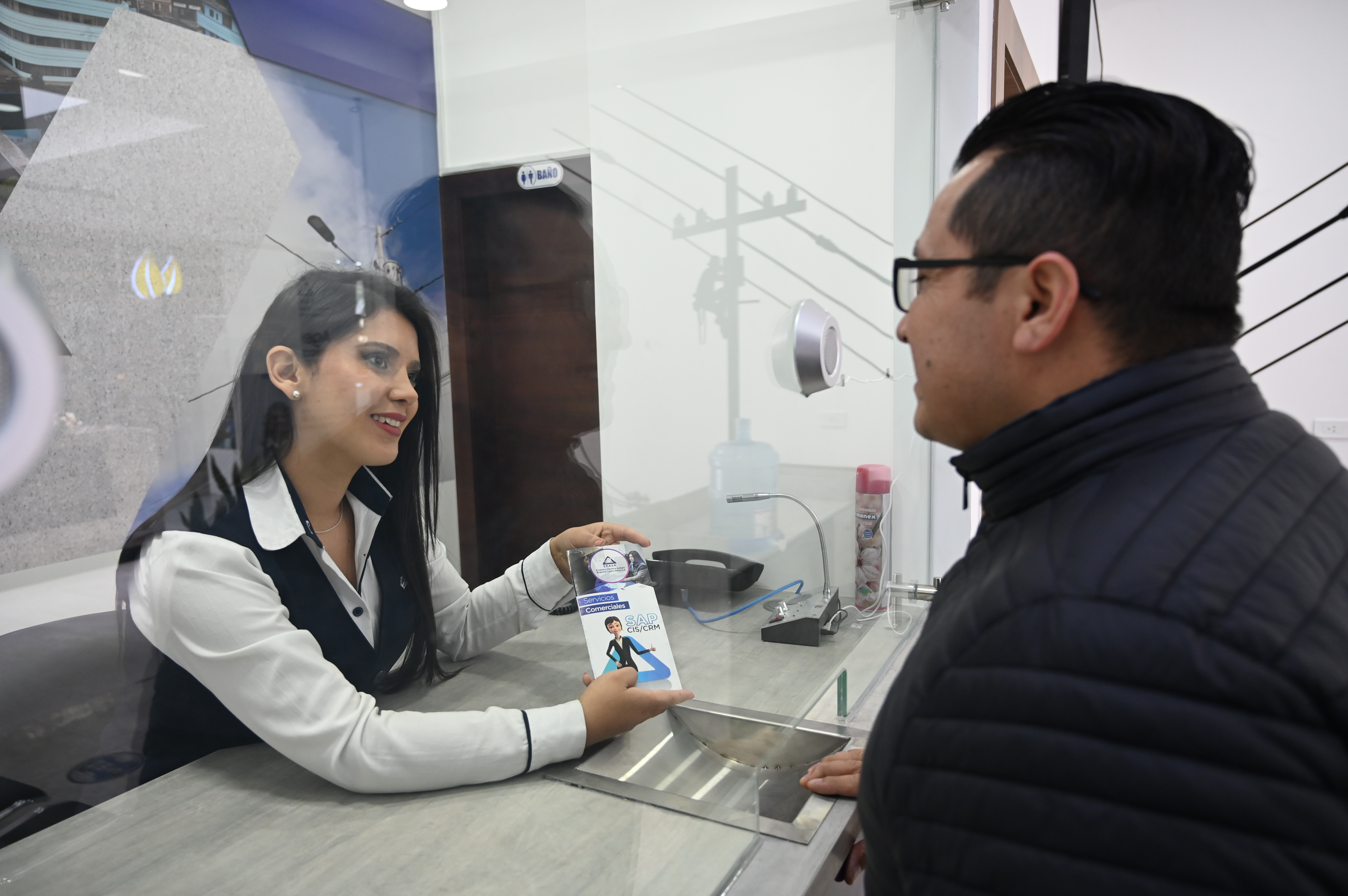 LA EEASA AMPLÍA SU SERVICIO DE ATENCIÓN AL CLIENTE EN LA AGENCIA IZAMBA
